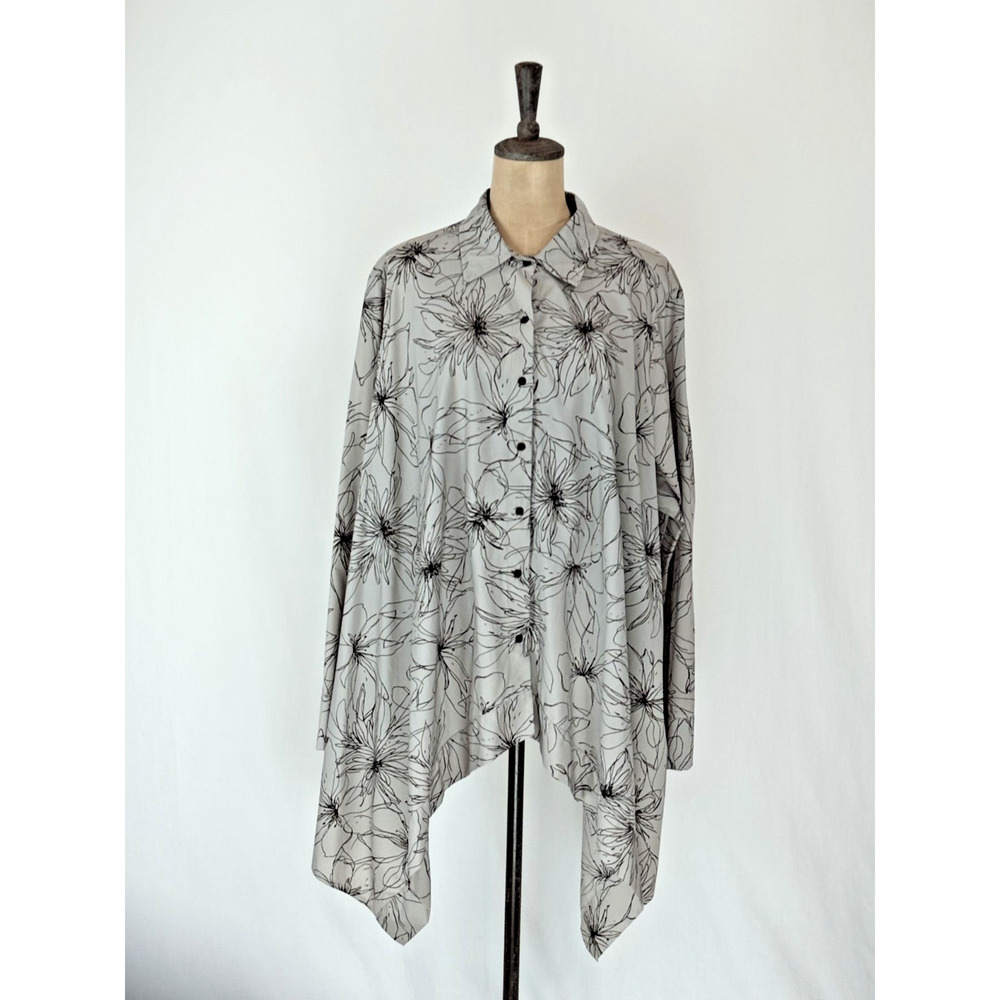 COMFY USA 2X Taupe and Black Floral Asymmetrical Tunic Top 2X #0068